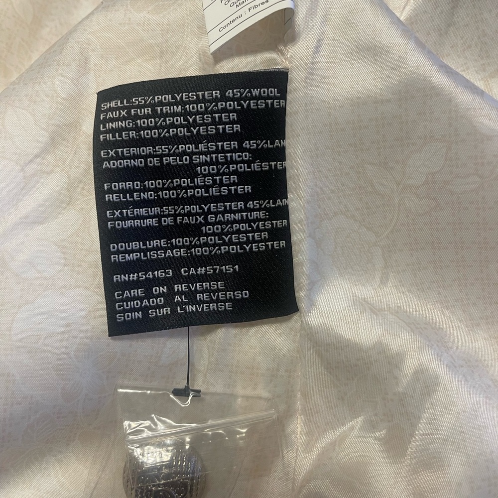 Guess coat - Picture 10 of 10